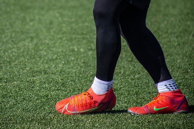 表现同样不 表现同样不